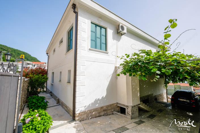 Image No.50-Villa de 7 chambres à vendre à Petrovac