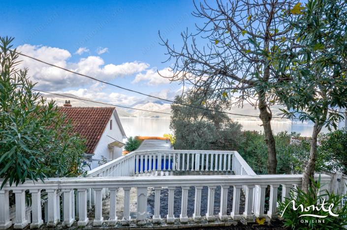 Image No.2-4 Bed House for sale