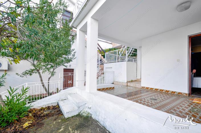 Image No.4-4 Bed House for sale