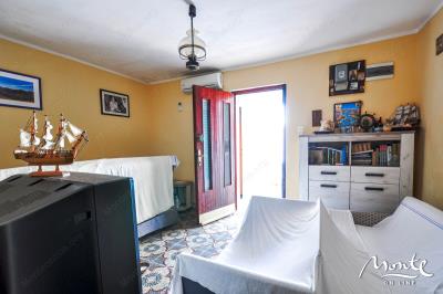 dom-krasici-tivat-11