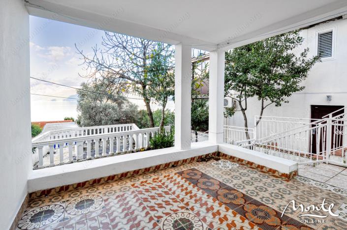 Image No.10-4 Bed House for sale