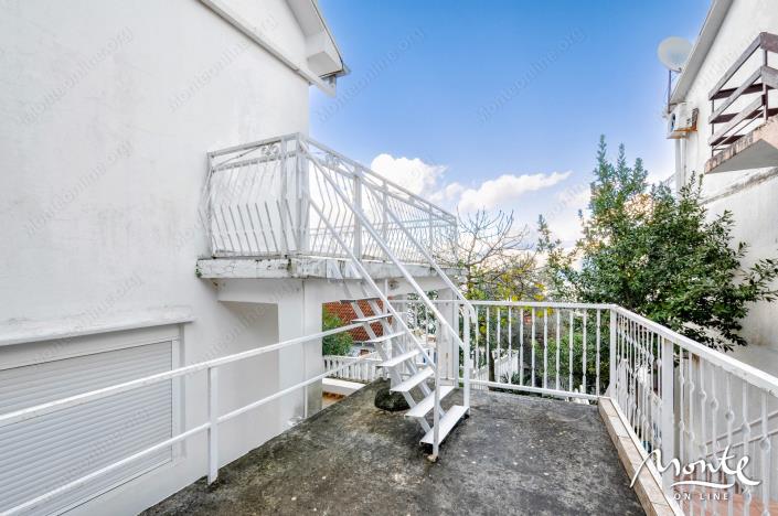 Image No.13-4 Bed House for sale