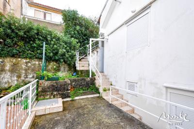 dom-krasici-tivat-16