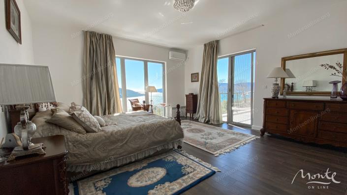 Image No.17-Villa de 4 chambres à vendre à Kumbor