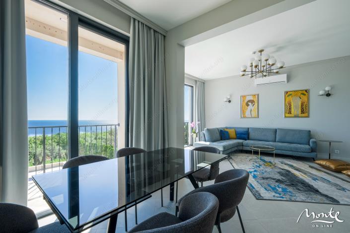 Image No.17-4 Bed Townhouse for sale