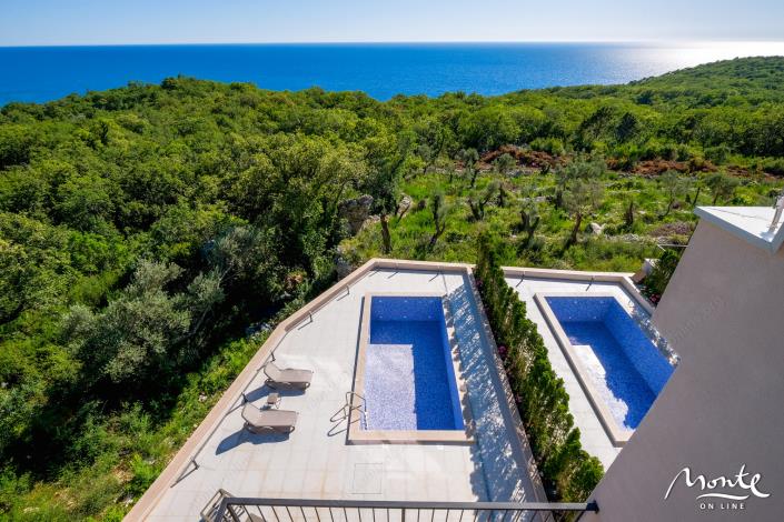 Image No.53-4 Bed Townhouse for sale