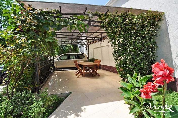 Image No.3-5 Bed House for sale