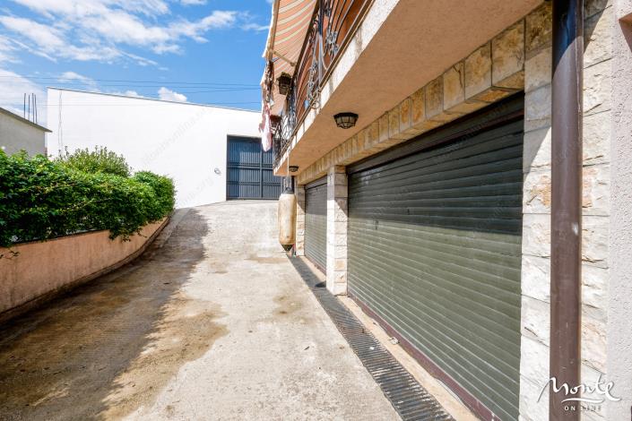 Image No.4-4 Bed House for sale