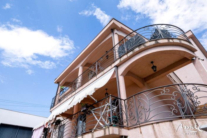 Image No.37-4 Bed House for sale