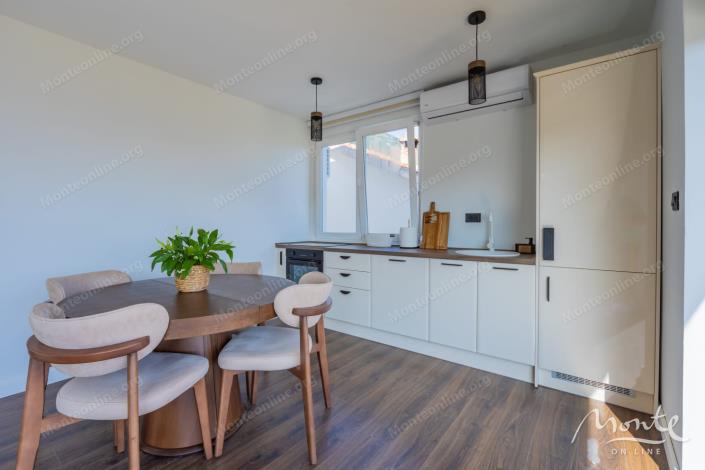 Image No.20-Villa de 6 chambres à vendre à Budva