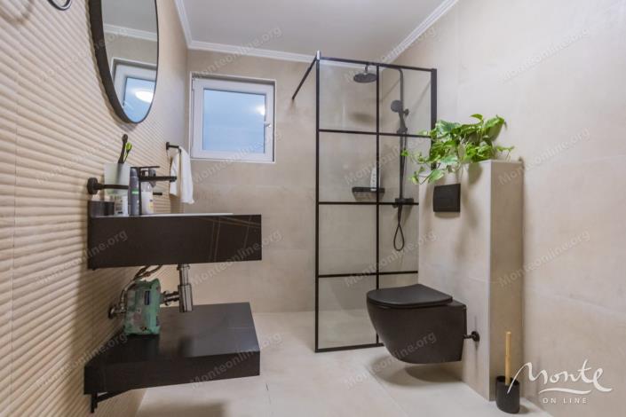 Image No.23-Villa de 6 chambres à vendre à Budva