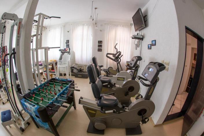 Image No.18-15 Bed Hotel for sale