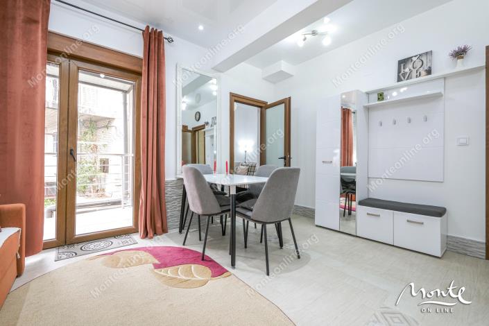 Image No.8-2 Bed Flat for sale