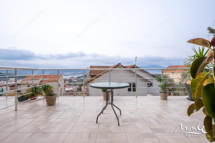 Image No.18-2 Bed Flat for sale