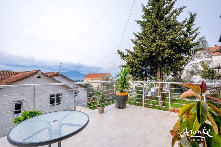 Image No.22-2 Bed Flat for sale