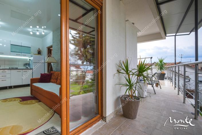 Image No.25-2 Bed Flat for sale