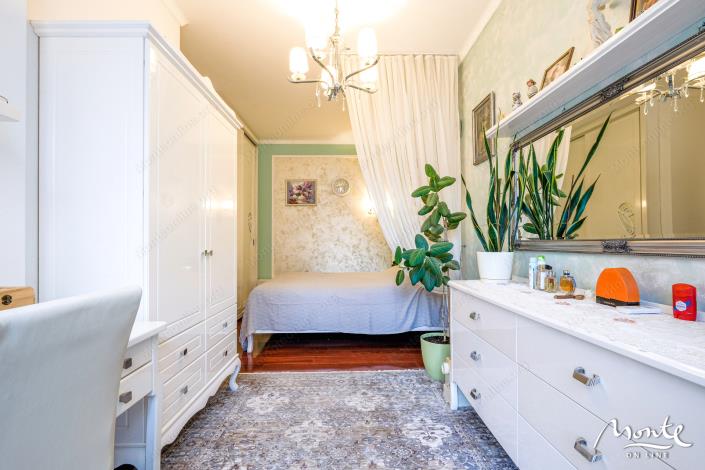 Image No.18-2 Bed Flat for sale