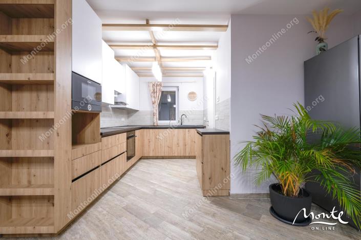 Image No.16-Maison de 5 chambres à vendre à Tivat