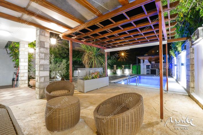 Image No.34-Maison de 5 chambres à vendre à Tivat