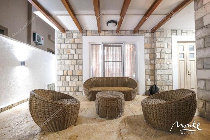 Image No.35-Maison de 5 chambres à vendre à Tivat