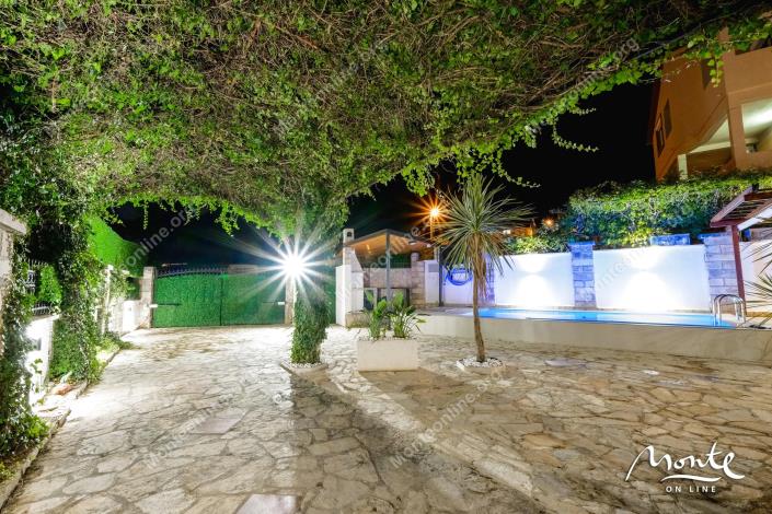 Image No.42-Maison de 5 chambres à vendre à Tivat