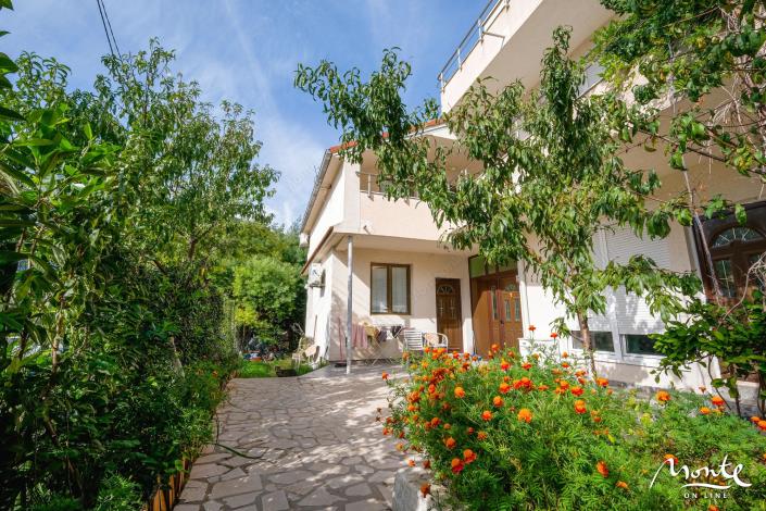 Image No.6-13 Bed Hotel for sale