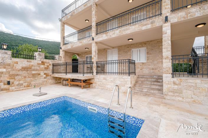 Image No.3-Villa de 3 chambres à vendre à Herceg Novi