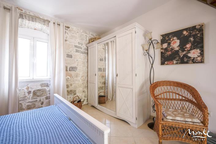 Image No.25-3 Bed Townhouse for sale