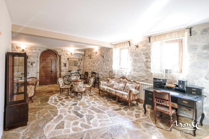 Image No.21-6 Bed Villa for sale