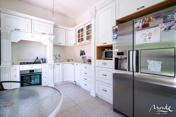 Image No.12-6 Bed House for sale