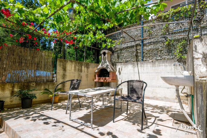 Image No.20-6 Bed House for sale