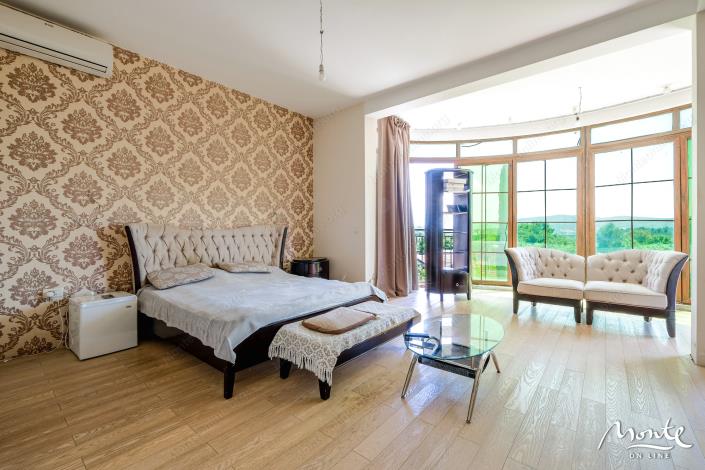 Image No.33-6 Bed House for sale