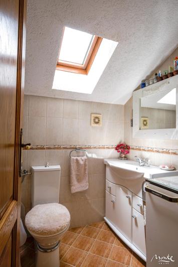 Image No.10-4 Bed Cottage for sale