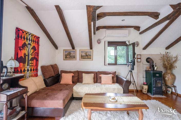 Image No.22-4 Bed Cottage for sale