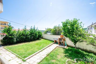 dom-s-apartamentami-sutomore-13