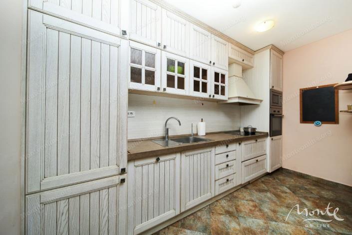 Image No.6-Villa de 4 chambres à vendre à Becici