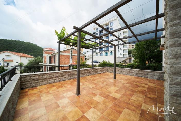 Image No.8-Villa de 4 chambres à vendre à Becici