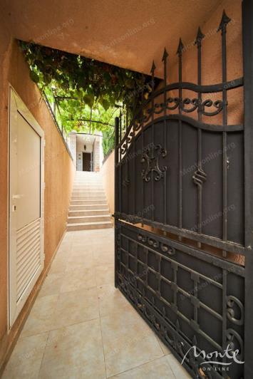 Image No.29-Villa de 4 chambres à vendre à Becici