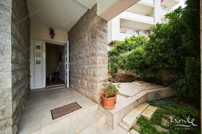 Image No.31-Villa de 4 chambres à vendre à Becici