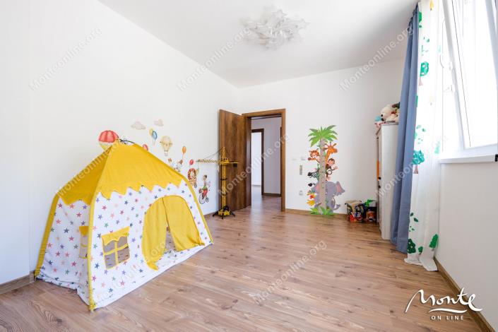 Image No.20-Maison de 3 chambres à vendre à Ðenovici