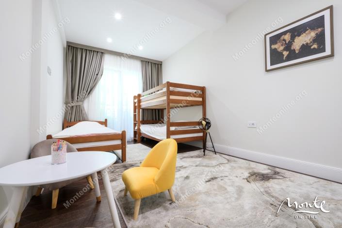 Image No.20-3 Bed Flat for sale