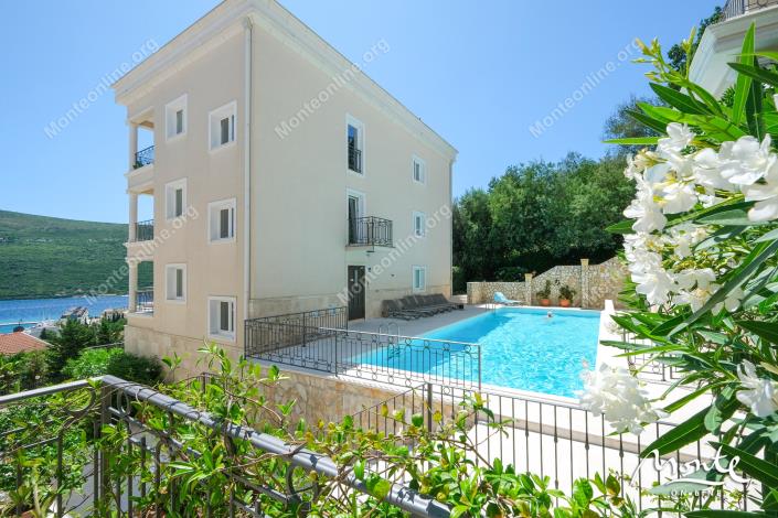 Image No.3-3 Bed Flat for sale