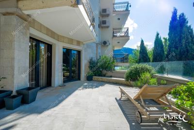 prostornaya-kvartira-s-2-spalnyami-v-dobrote-pochti-pervaya-liniya-u-morya_05