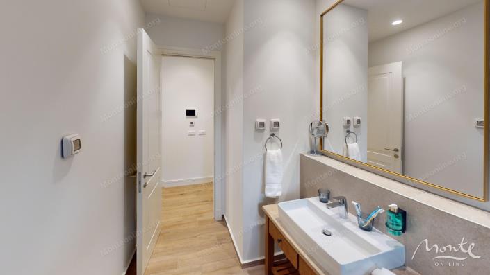 Image No.6-Studio for sale