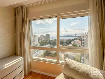 prostornaya-kvartira-s-3-spalnyami-i-vidom-na-more-v-bechichi_12