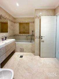 prostornaya-kvartira-s-3-spalnyami-i-vidom-na-more-v-bechichi_13