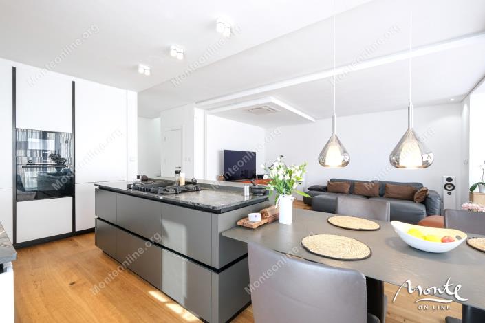 Image No.22-3 Bed Townhouse for sale