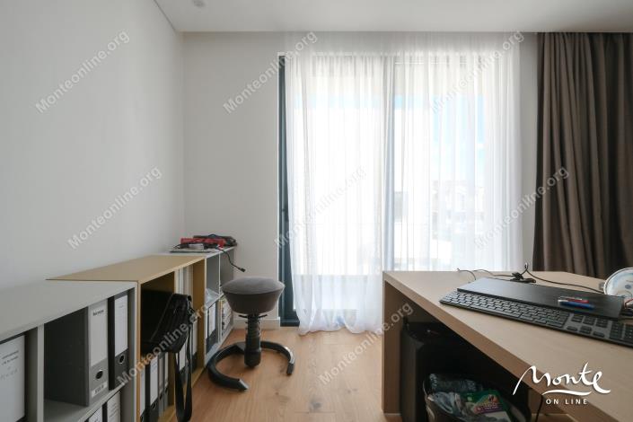 Image No.30-3 Bed Townhouse for sale