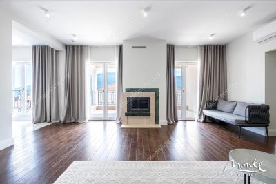 prostornye-apartamenty-s-3-spalnyami-v-komplekse-s-bassejnom-dzhenovichi_10