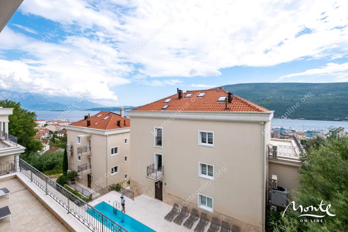 Image No.41-3 Bed Apartment for sale